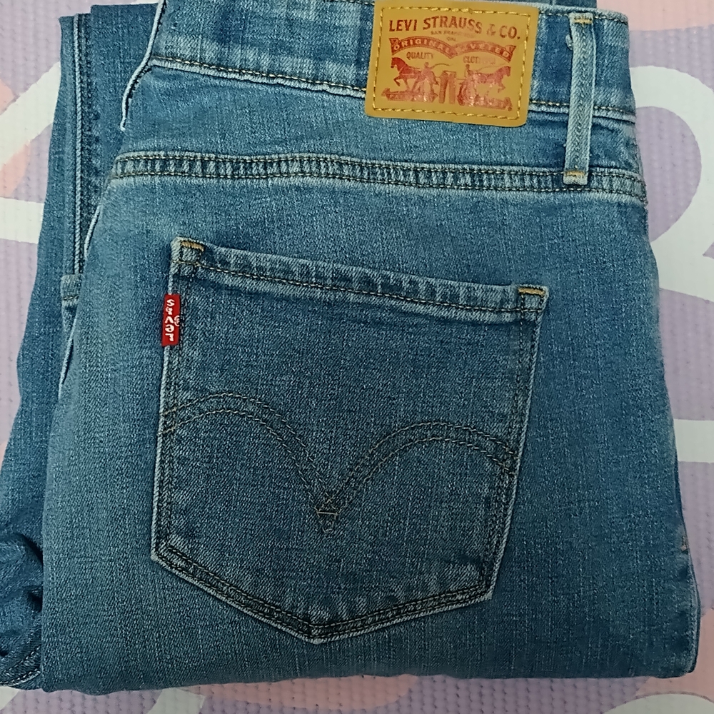 Levi’s 525 Perfect Waist Straight Leg Medium Wash blue Denim Jeans Womens sz 12